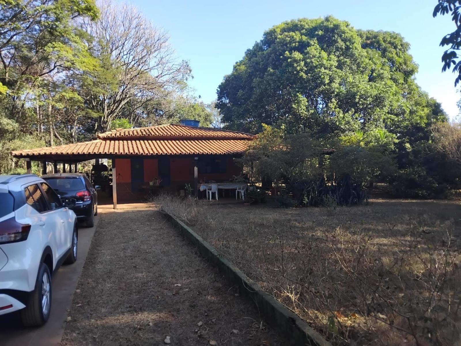 Sitio Bemtevi - Jockey Camping - Uberlandia Villa Eksteriør billede